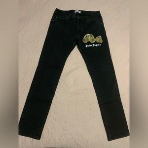 Selling this palm Ángels jeans size 34 they like brand new only used 3 times
